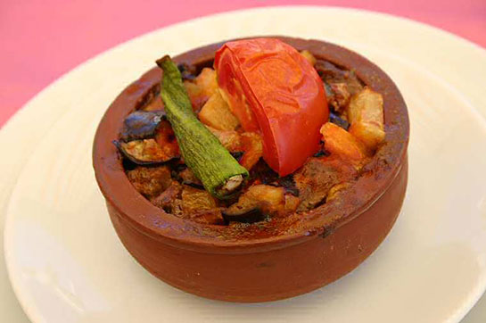 Fırında Güveç Tarifi ve Malzemeleri